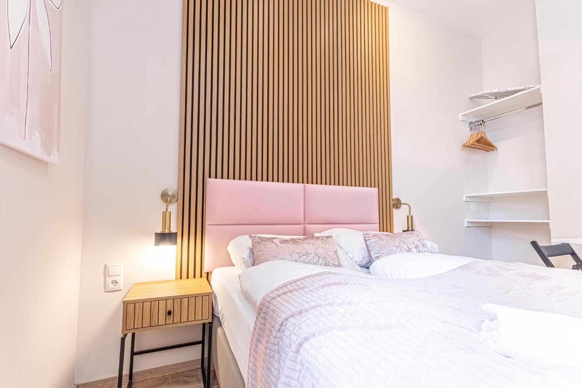 Wiener Stadthalle Boutique - Ideal For Couples * Vienne