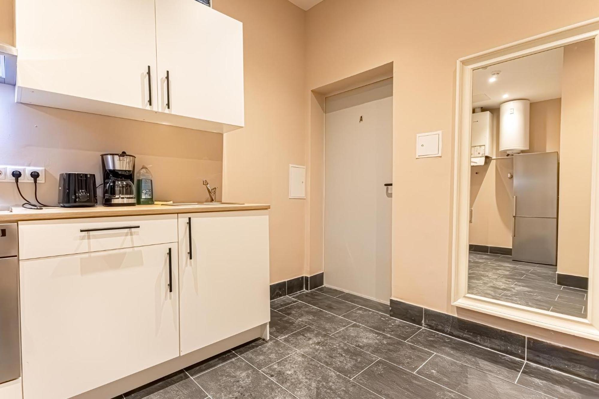 Wiener Stadthalle Boutique - Ideal For Couples Appartement Vienne