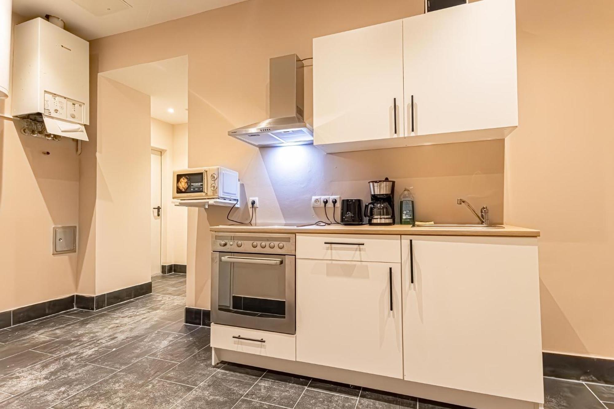 Wiener Stadthalle Boutique - Ideal For Couples Vienne